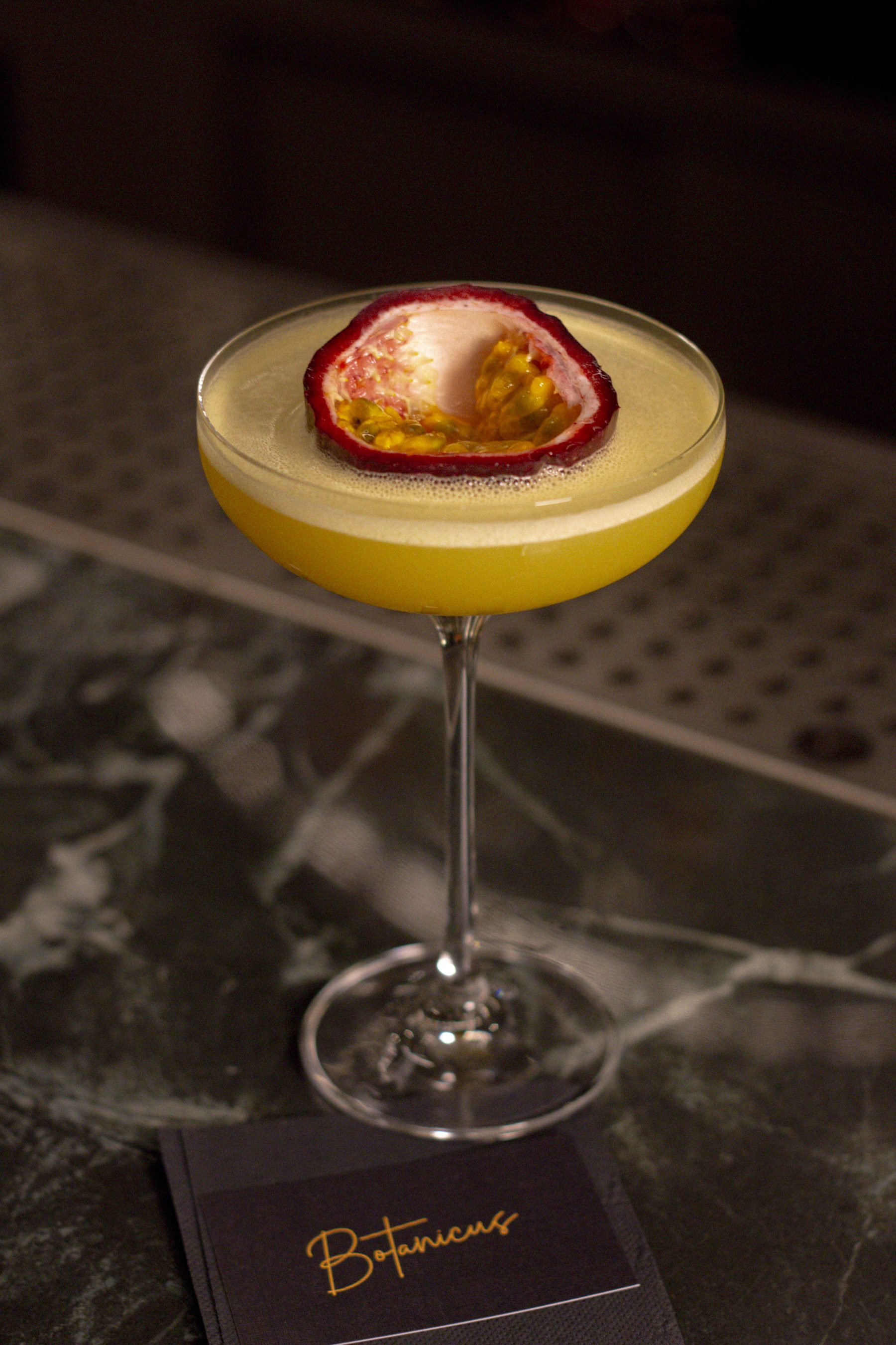 Cocktail com maracujá, Botanicus