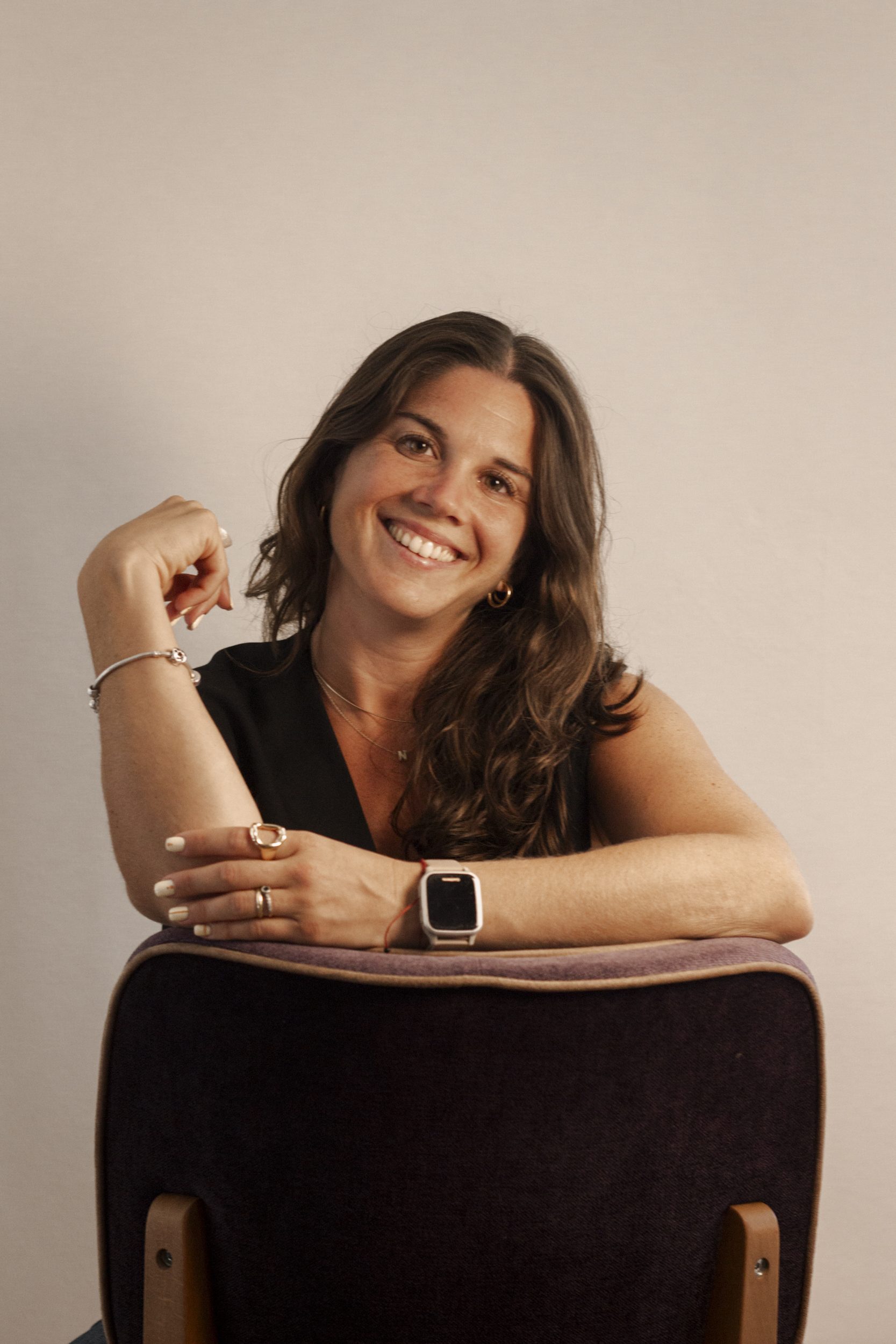 Evelyn retrato frontal sorrindo